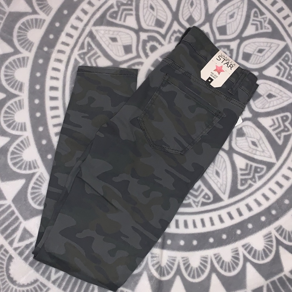 Camo-Mid Rise Skinny - Picture 3 of 3